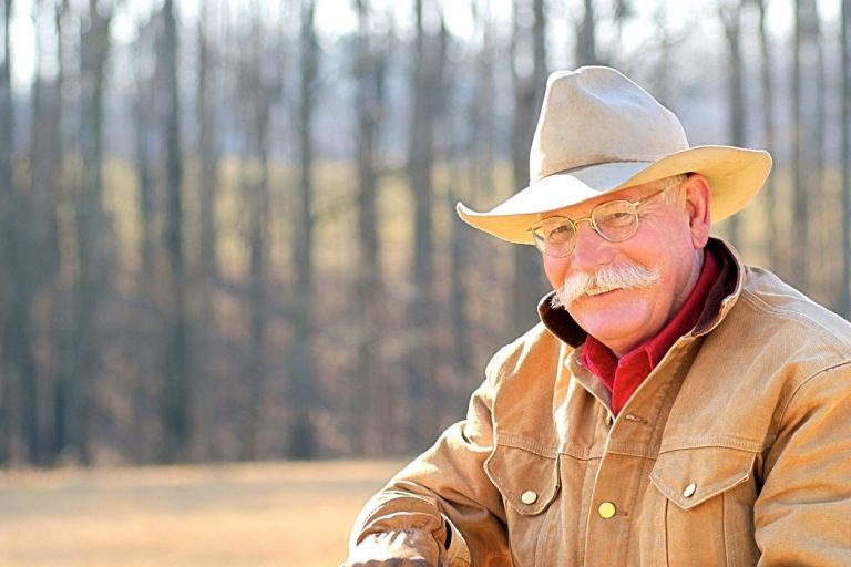 proper-way-to-wear-a-cowboy-hat-archives-best-horse-rider