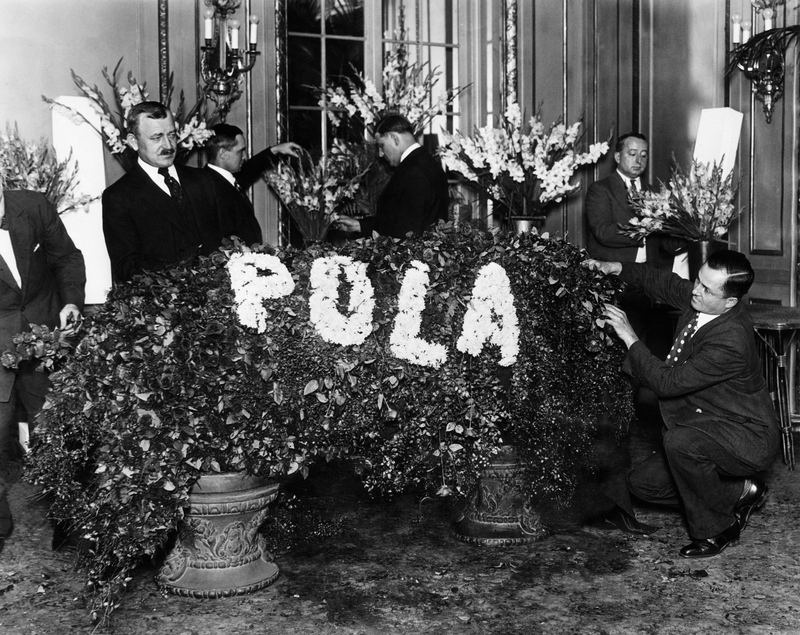 A Twisted Funeral Performance | Alamy Stock Photo by Everett Collection Inc / Courtesy Everett Collection