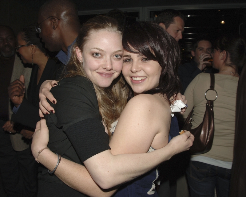 Amanda Seyfried & Mae Whitman | Getty Images Photo by Stephen Shugerman