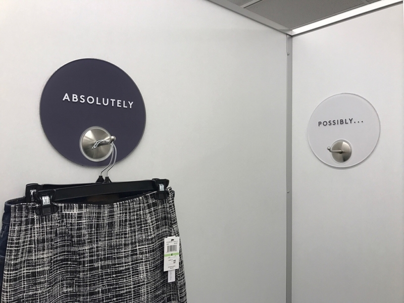 Dressing Room Improvement | Imgur.com/T9djM1M