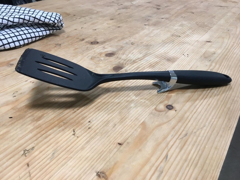 Elevated Spoon Rest | Reddit.com/Alentheflannel