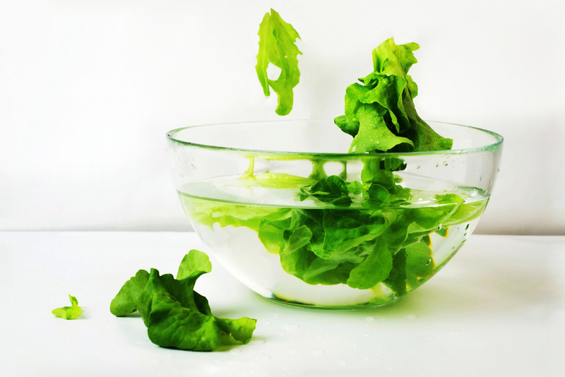 Bring Wilted Lettuce Back to Life | Shutterstock