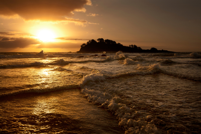 If You Ever See Square Waves, Get Out of the Water Immediately | Alamy Stock Photo by RovingEye 