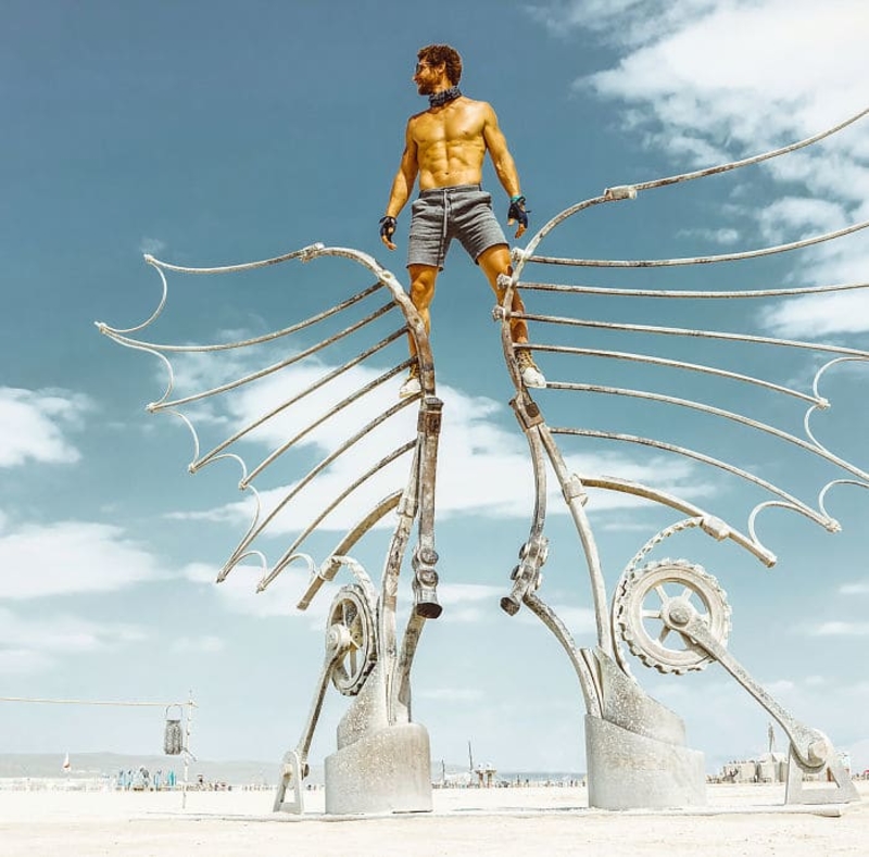 Burning Man Loves Steampunk | Instagram/@erichinman